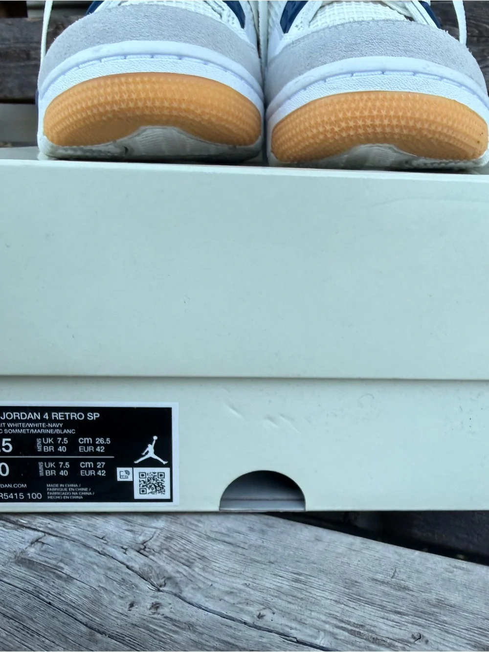 Jordan 4 SB